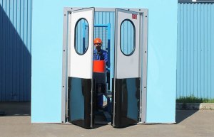 Где чаще всего ставят маятниковые двери?