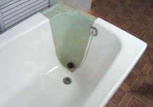 Какой материал лучше для реставрации чугунной ванны?