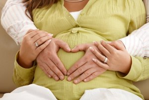 Зачем врачи просят запоминать день первых шевелений плода беременной?