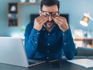 Сколько можно играть в компьютер, чтобы не портилось зрение?