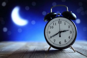 Может ли появится психоз если спать четыре часа в сутки?