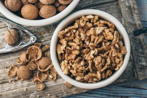 Какой орех помогает человеку худеть и снижает холестерин?