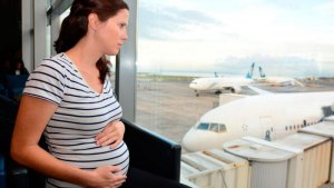 Беременная женщина до какой недели срока может без опаски летать самолётом?