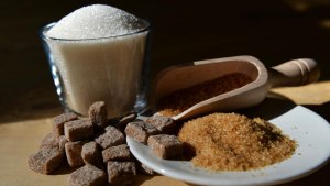 Почему сахар вызывает воспаления в организме?Какие воспаления?Перечислите?