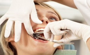 Когда необходимо безоговорочно удалять зуб и не пытаться его лечить?