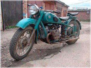 Почему в СССР мотоцикл Урал не ездил без коляски, какая причина?