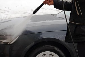 Правда ли, что автомобиль лучше реже мыть в зимний период?