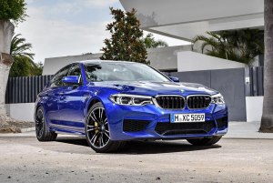 Какой мотор стоит у BMW M5 F90?