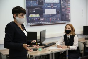 Можно ли вместо "заседание кафедры" сказать "кафедра"? Почему?