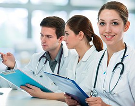 Стоит ли поступать в мед.академию и становиться врачом?