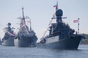 Каким путем шел балтийский флот в Японское море и обратно?